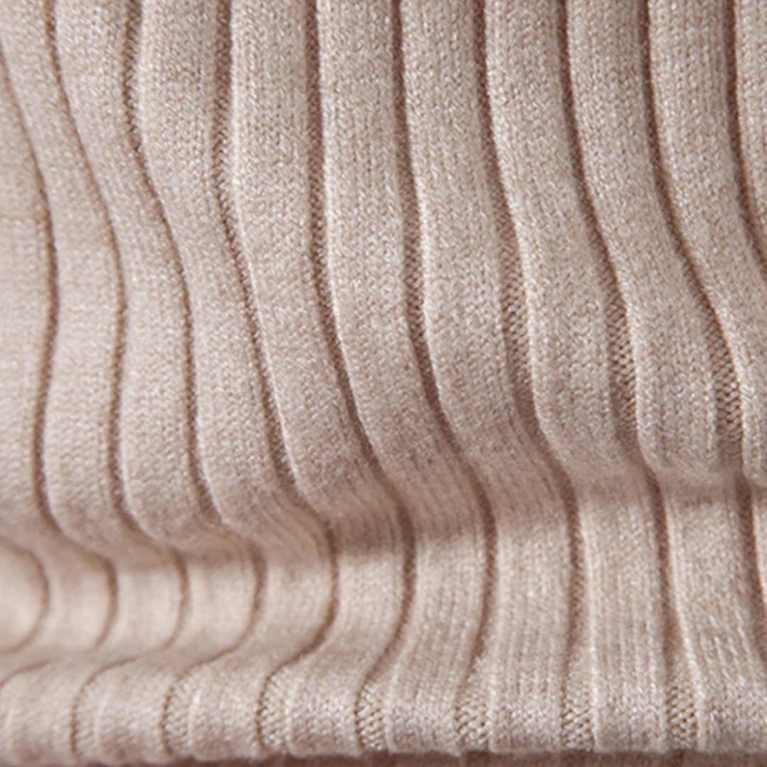 Men’s Wool Turtleneck Sweater - Model Daniel - st - daniel